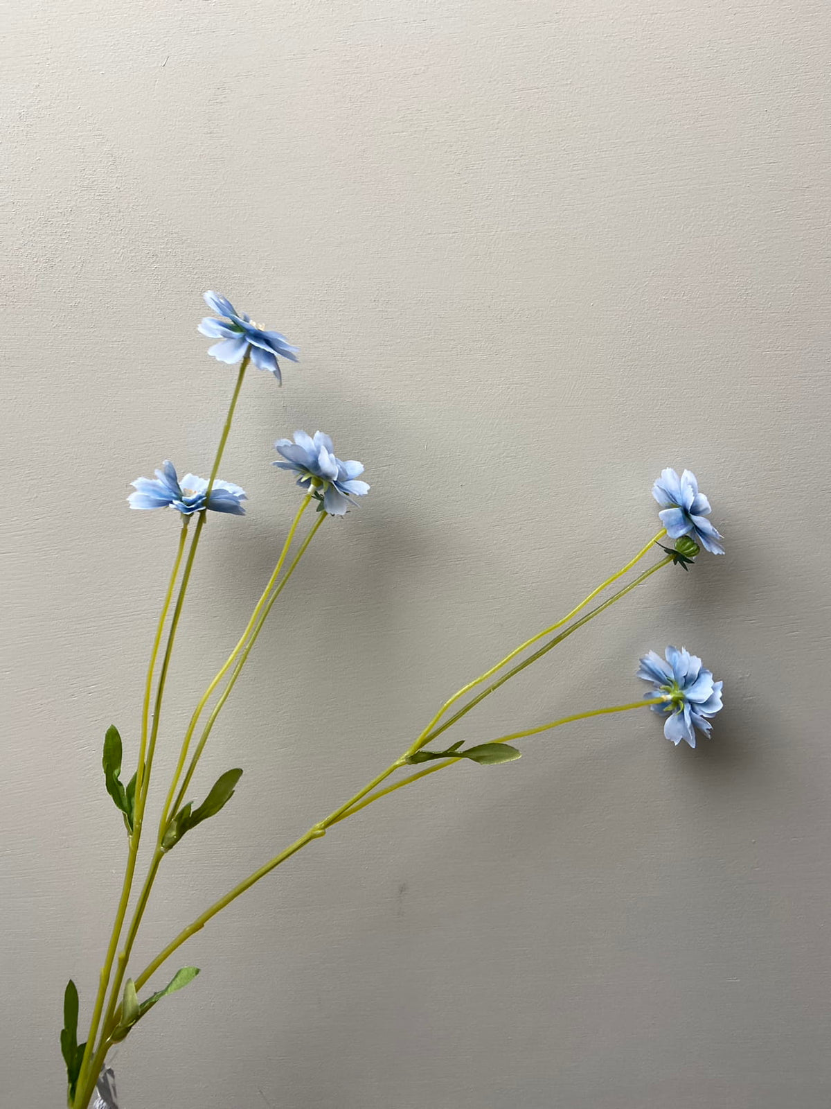 Sztuczny kwiat Centaurea Madelon niebieski