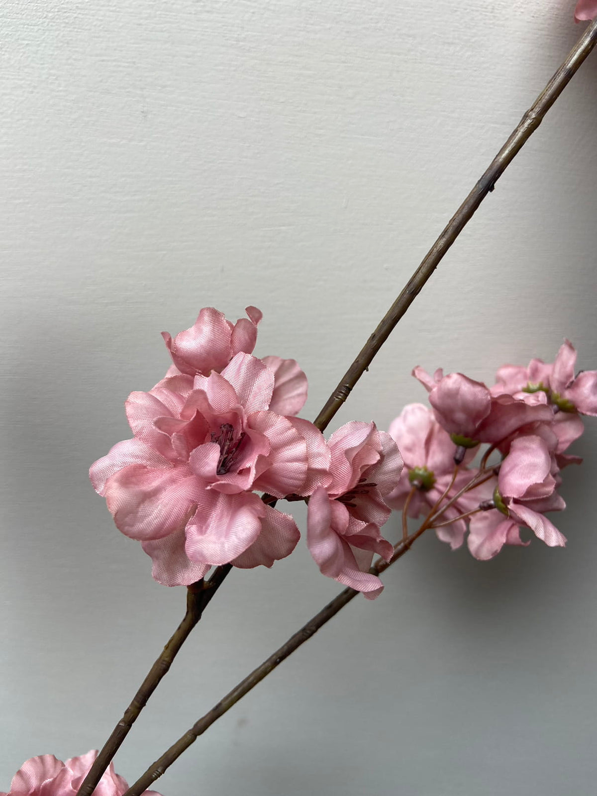 Ramo di fiori di seta Prunus rosa antico