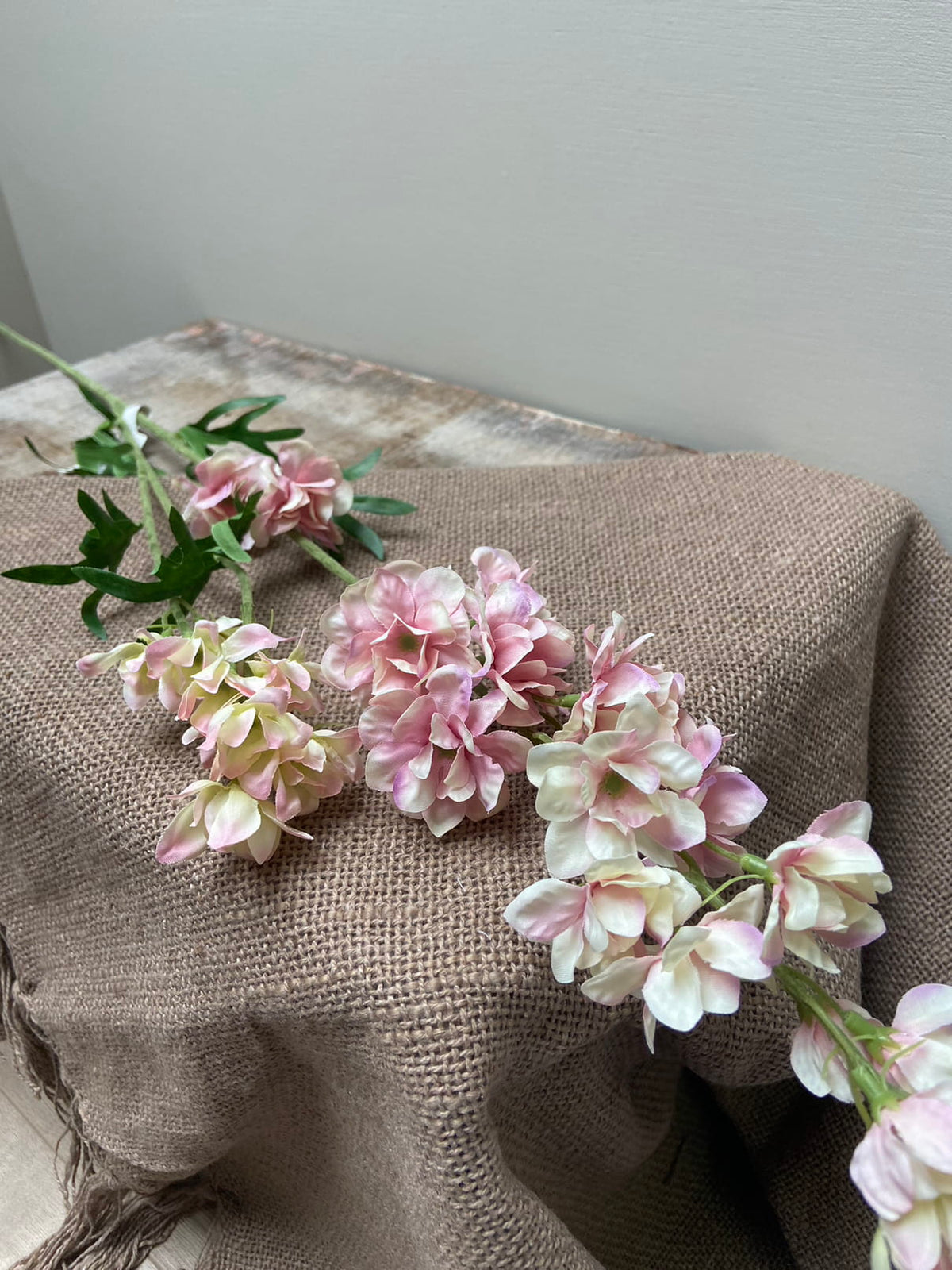 Kunstblume Delphinium altrosa