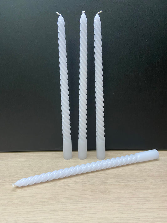 Candles twist White (4 pieces)