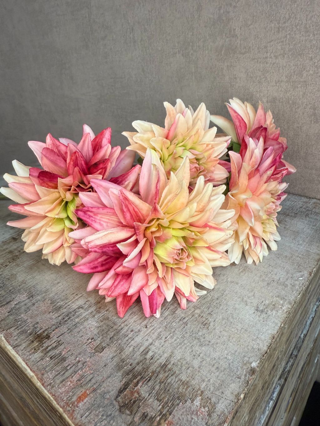 Kunstbloem Dahlia bont