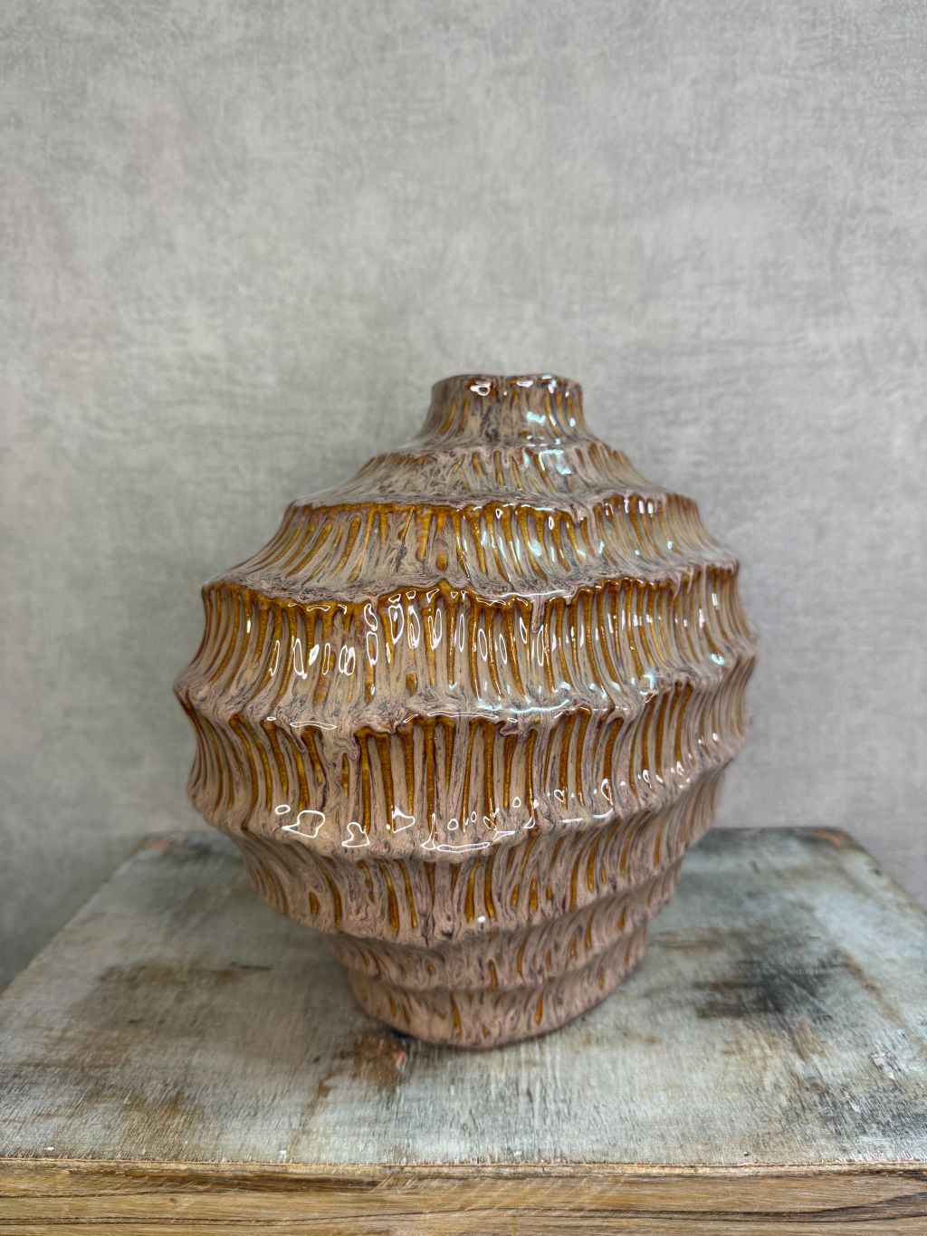 Omar Vase
