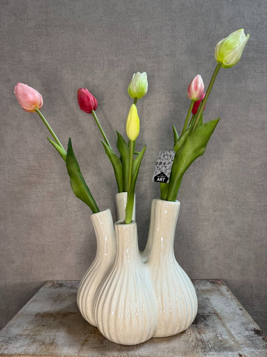 Tulpenvaas met kunst tulpen